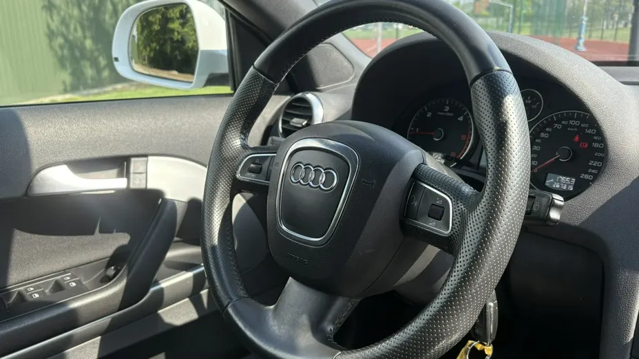 AUDI A3 -