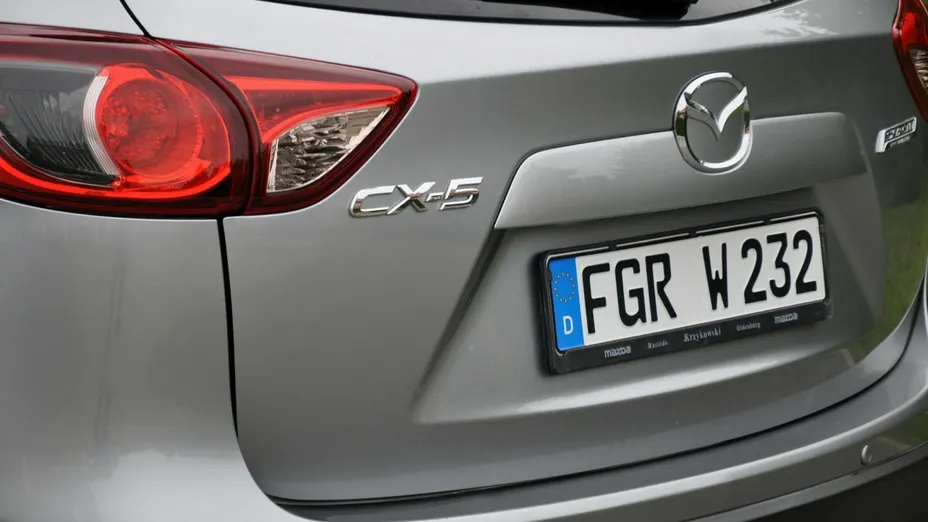 MAZDA CX-5 -