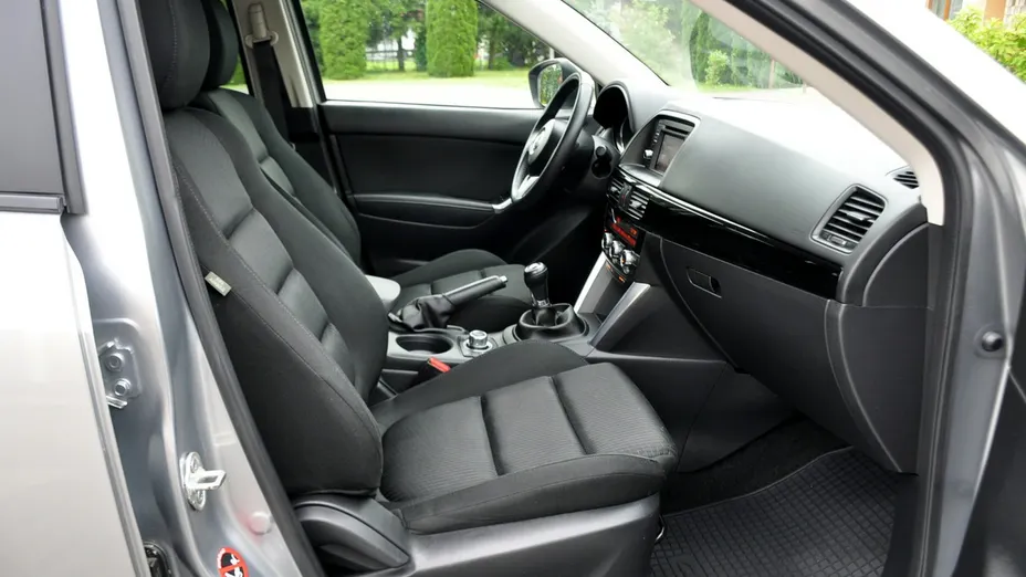 MAZDA CX-5 -