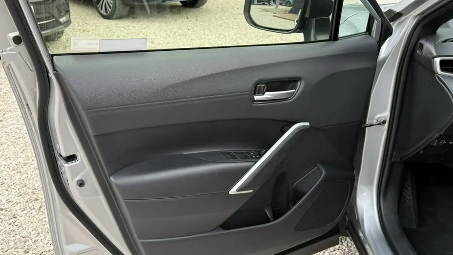 TOYOTA Corolla Cross -