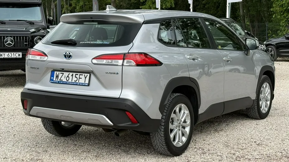 TOYOTA Corolla Cross -