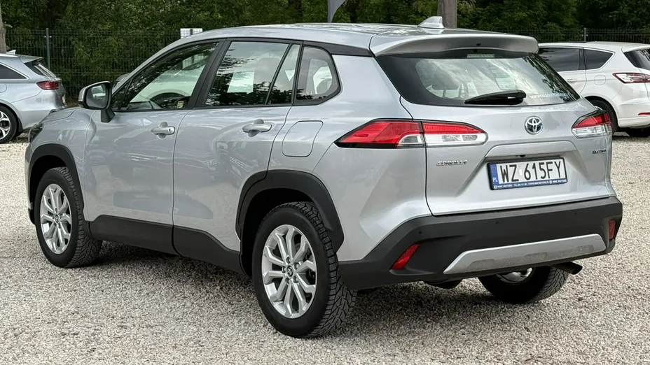TOYOTA Corolla Cross -