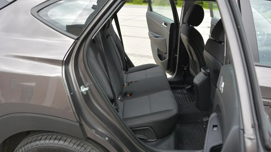 HYUNDAI Tucson -