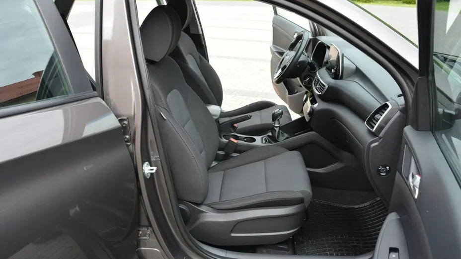 HYUNDAI Tucson -