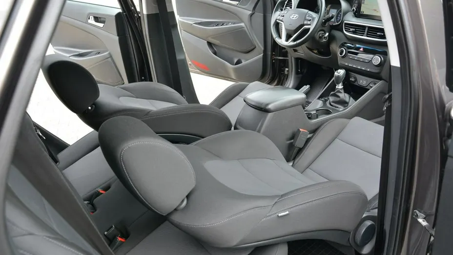 HYUNDAI Tucson -