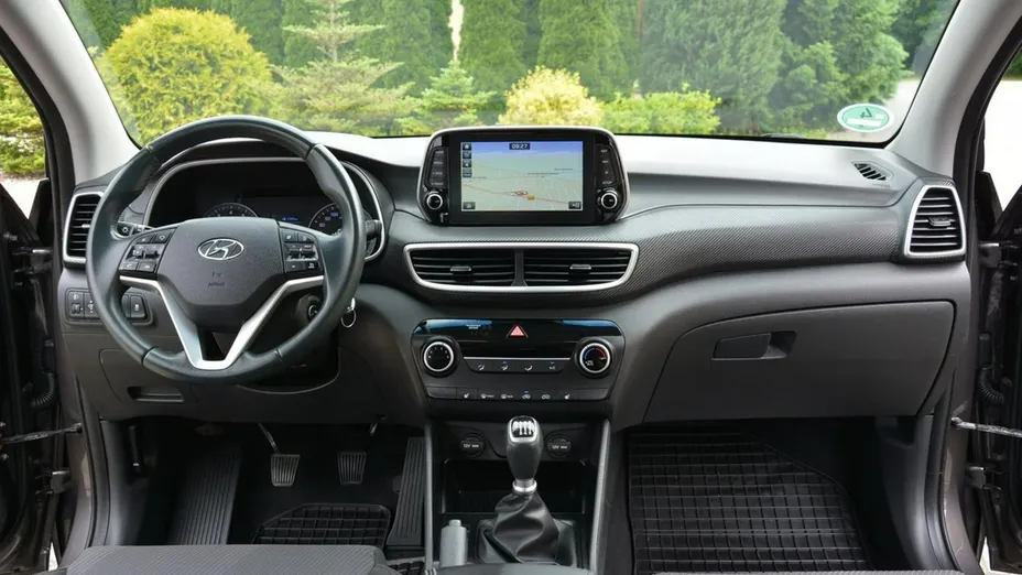 HYUNDAI Tucson -