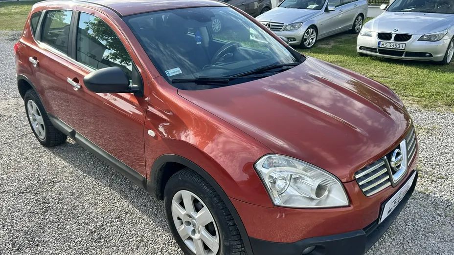 NISSAN Qashqai -