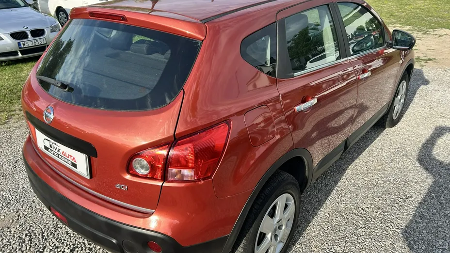 NISSAN Qashqai -