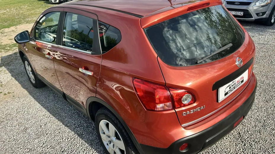 NISSAN Qashqai -