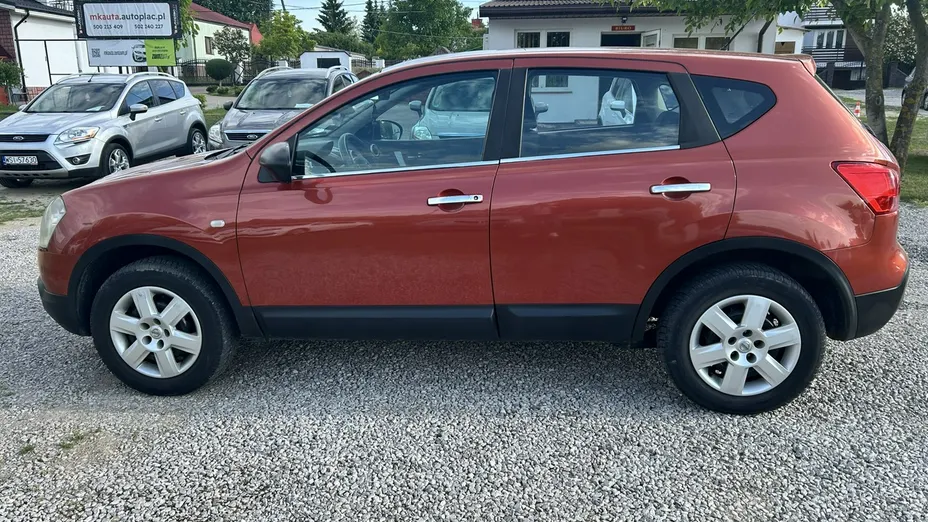 NISSAN Qashqai -
