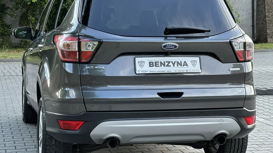 FORD Kuga -