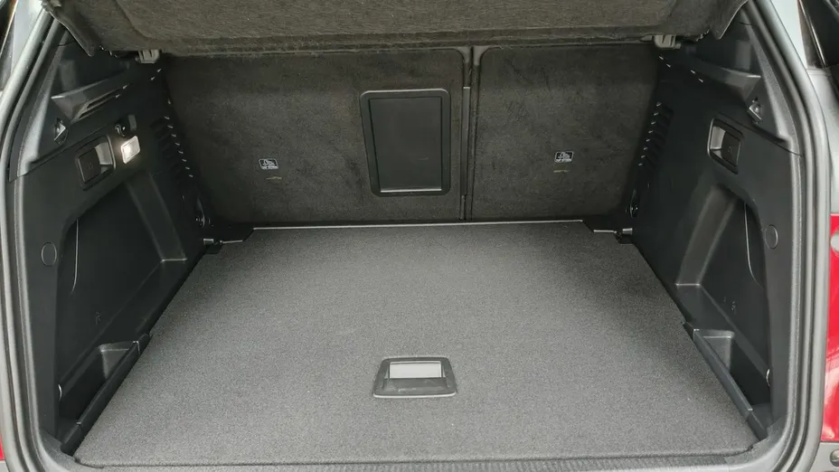 PEUGEOT 3008 -