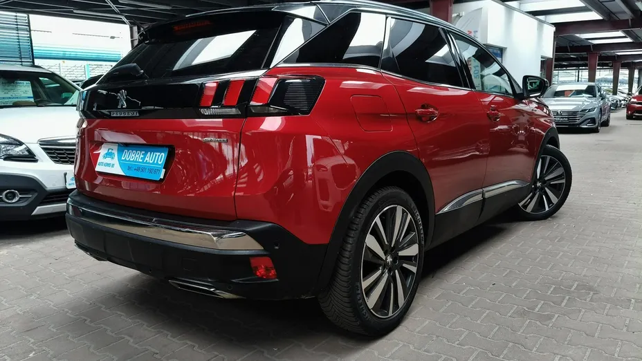 PEUGEOT 3008 -