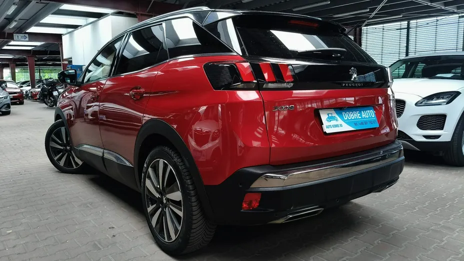PEUGEOT 3008 -