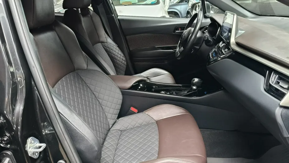 TOYOTA C-HR -