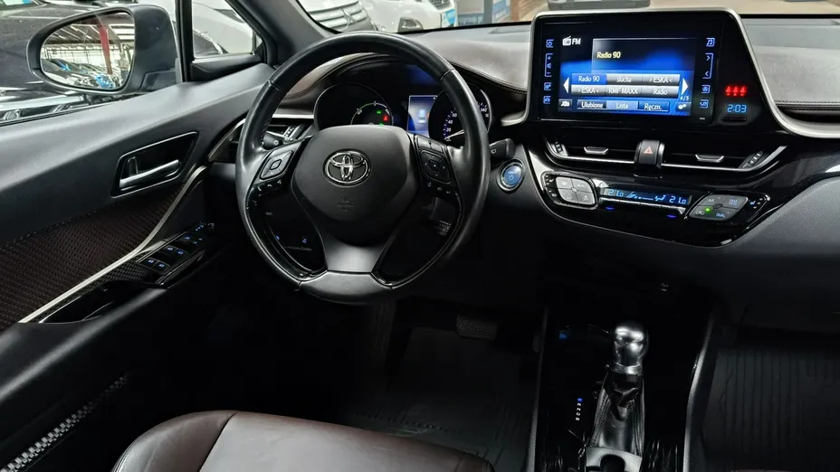 TOYOTA C-HR -