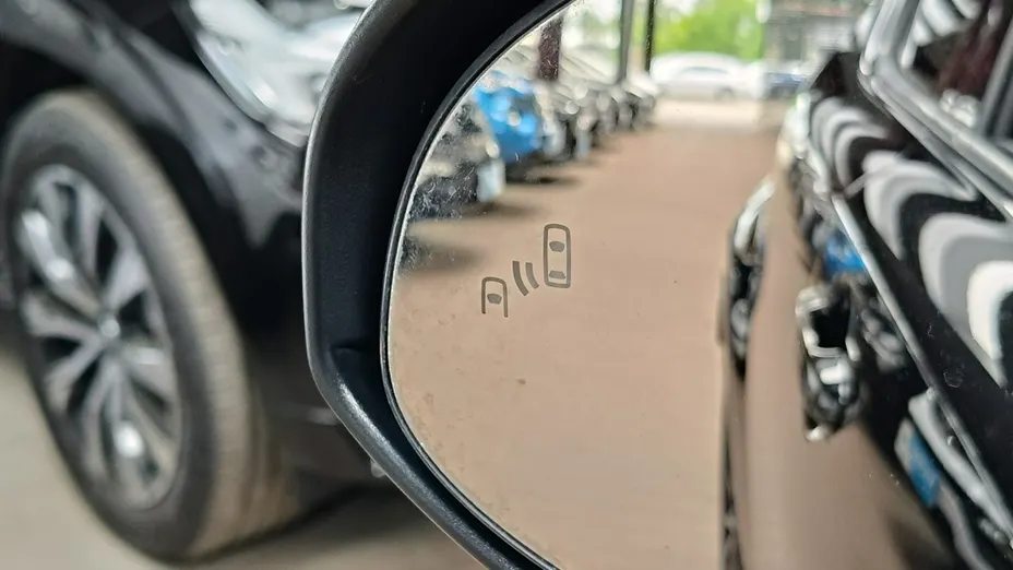 TOYOTA C-HR -
