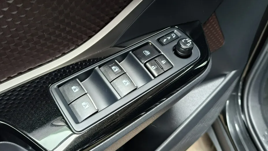 TOYOTA C-HR -