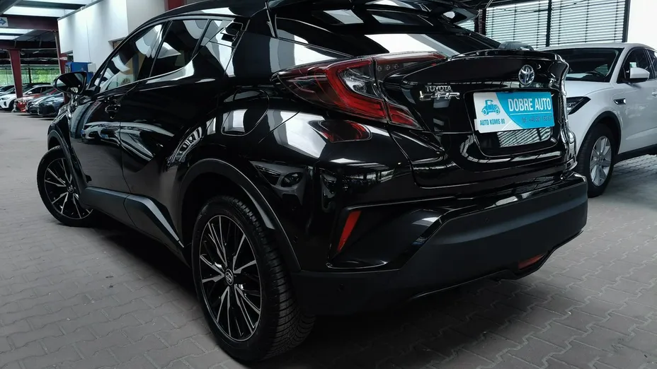 TOYOTA C-HR -
