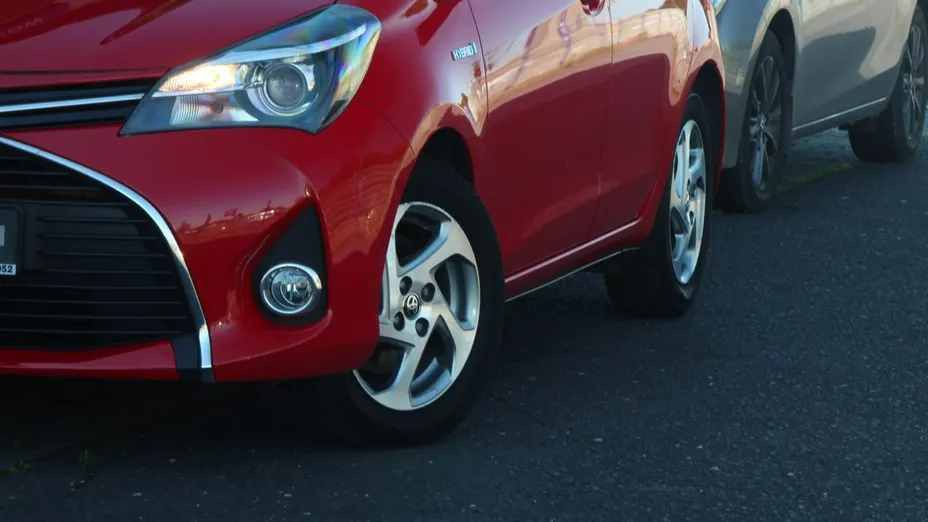 TOYOTA Yaris -