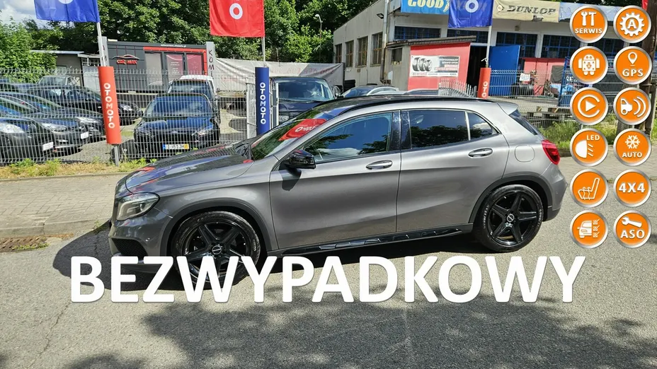MERCEDES-BENZ GLA -