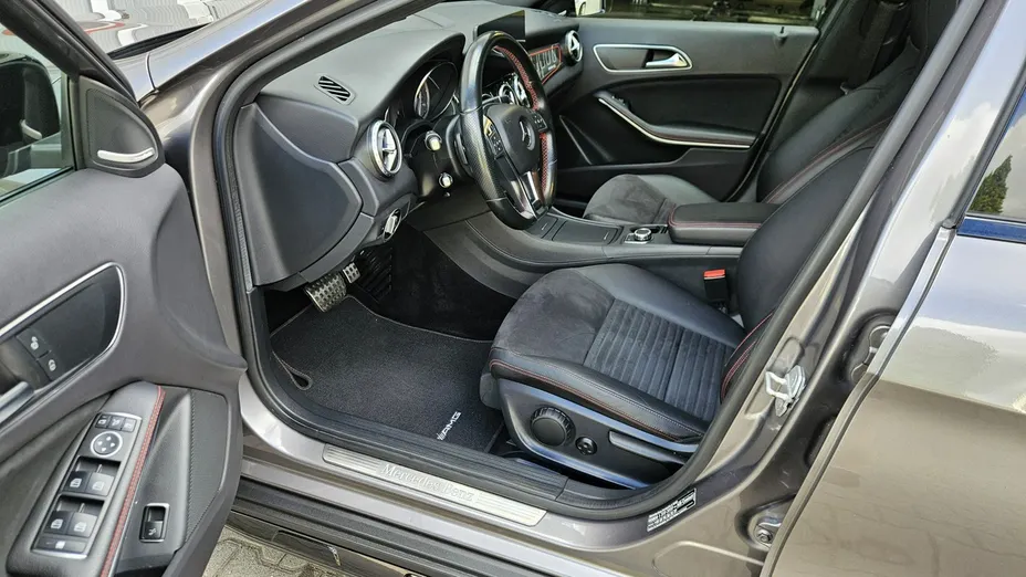 MERCEDES-BENZ GLA -