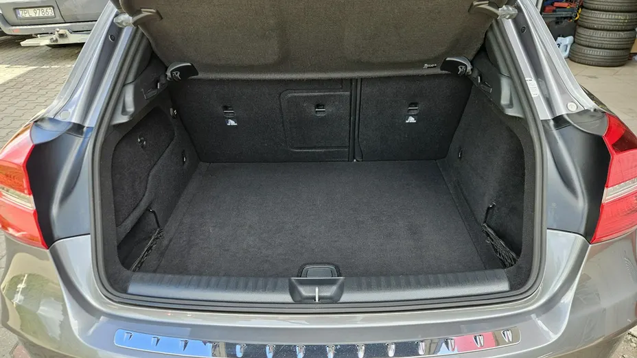 MERCEDES-BENZ GLA -