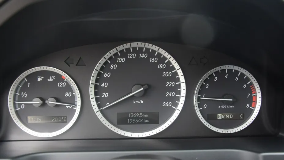 MERCEDES-BENZ C Klasa -