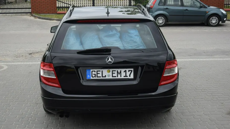 MERCEDES-BENZ C Klasa -