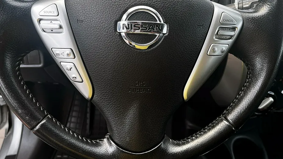 NISSAN Note -