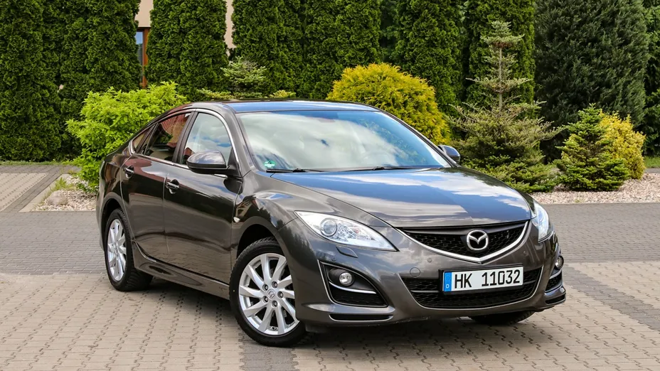 MAZDA 6 -