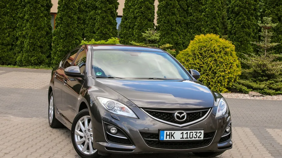 MAZDA 6 -