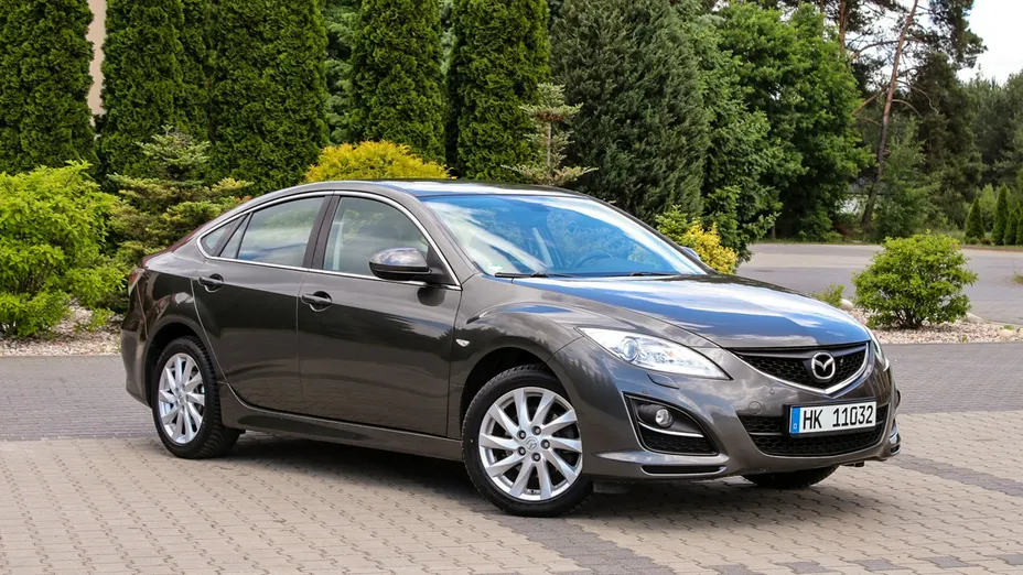 MAZDA 6 -