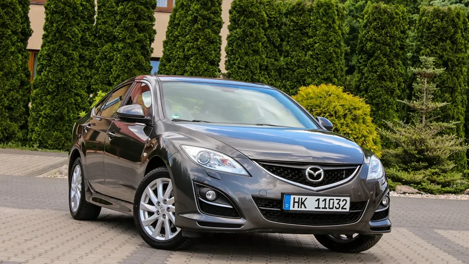 MAZDA 6 -