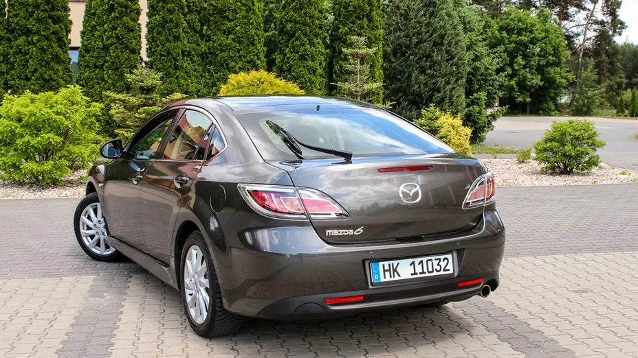 MAZDA 6 -