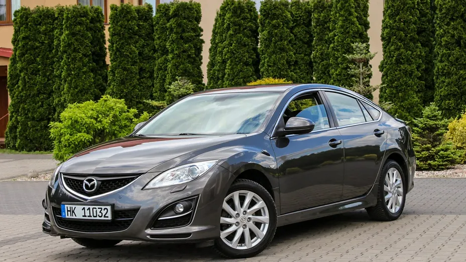 MAZDA 6 -