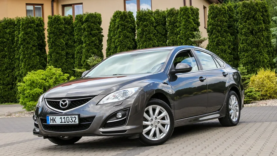 MAZDA 6 -