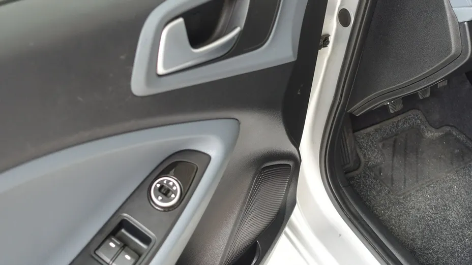 HYUNDAI i20 -