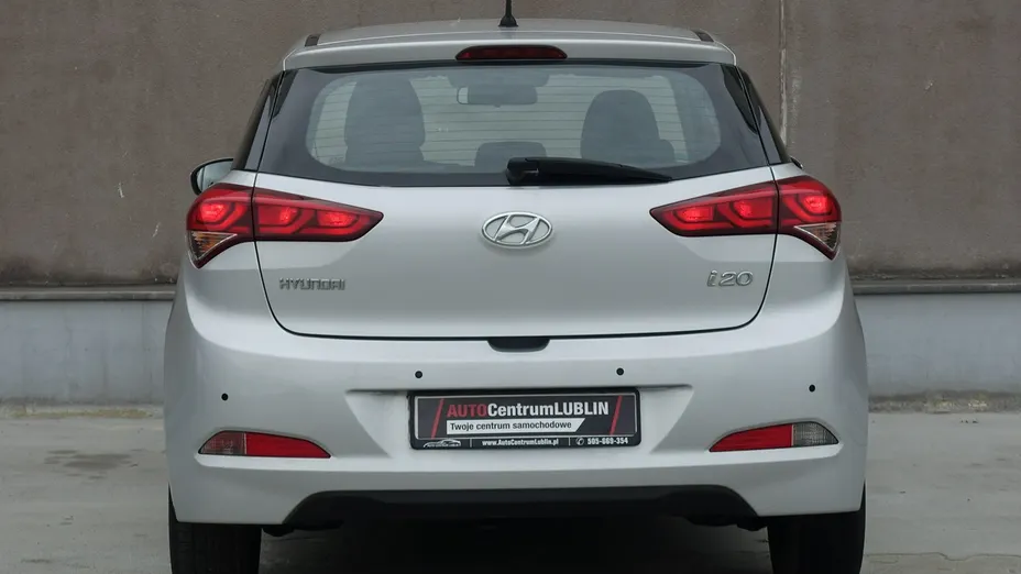 HYUNDAI i20 -