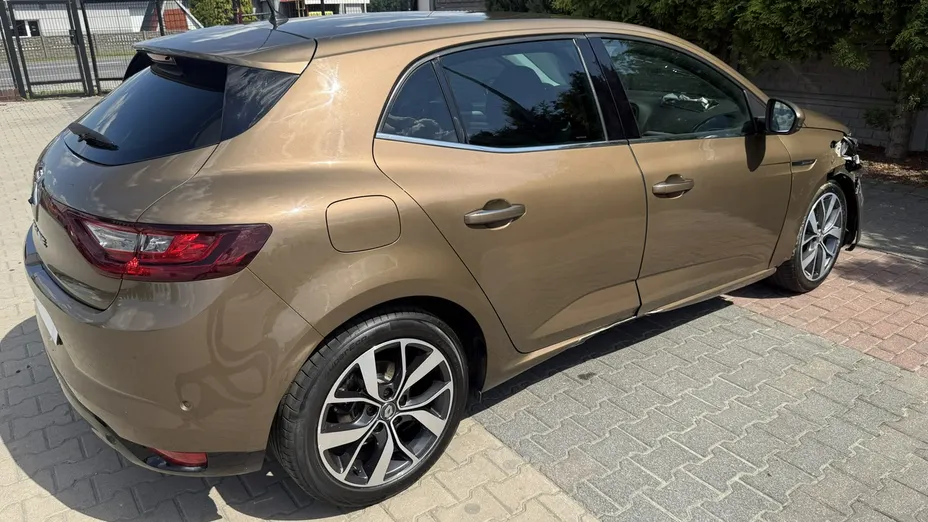 RENAULT Megane -