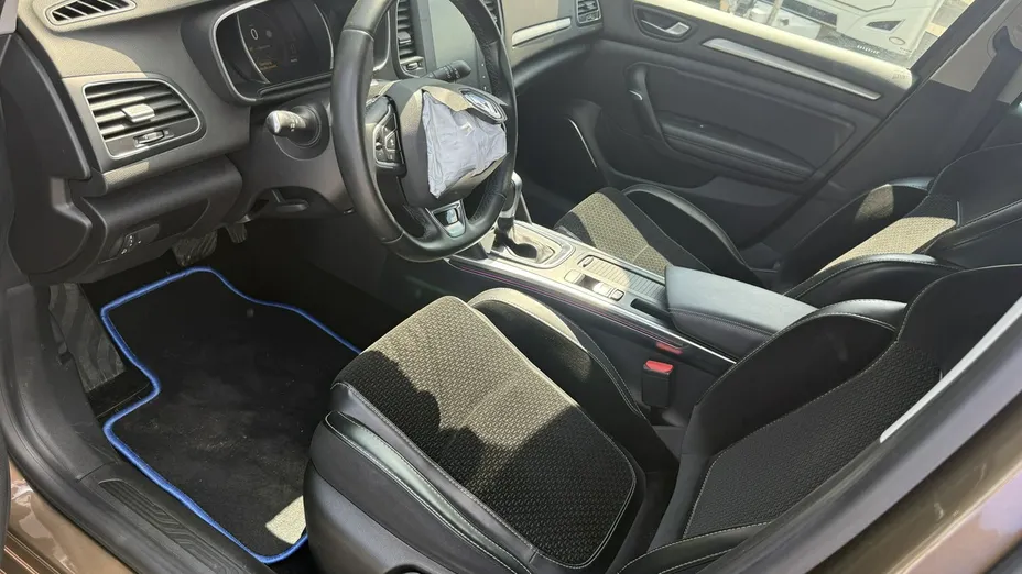 RENAULT Megane -