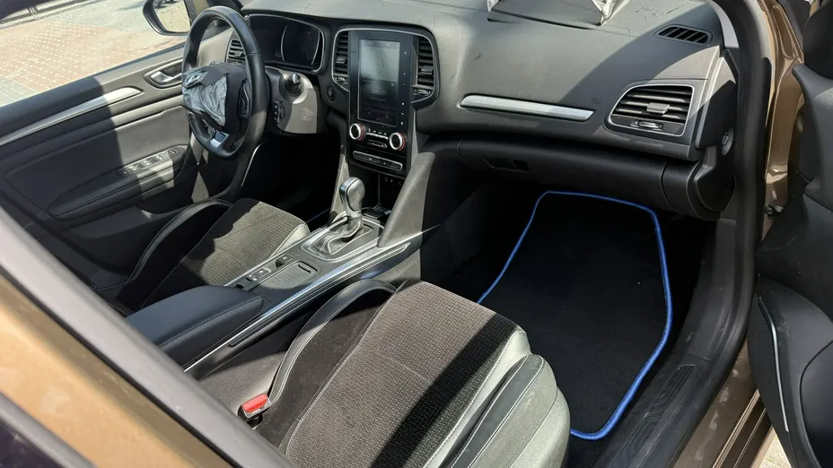 RENAULT Megane -