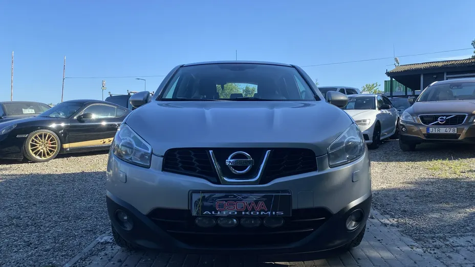 NISSAN Qashqai -