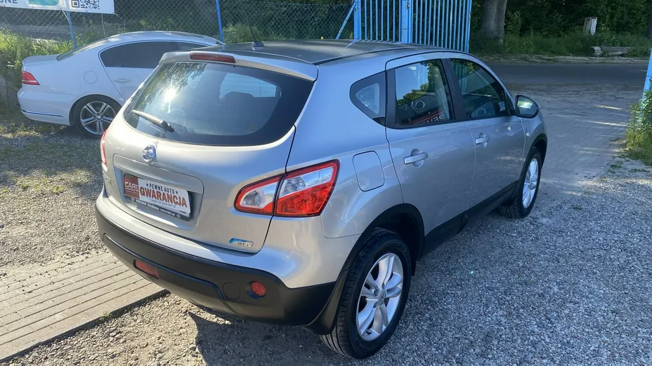 NISSAN Qashqai -