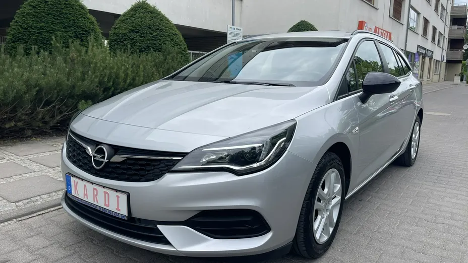 OPEL Astra -