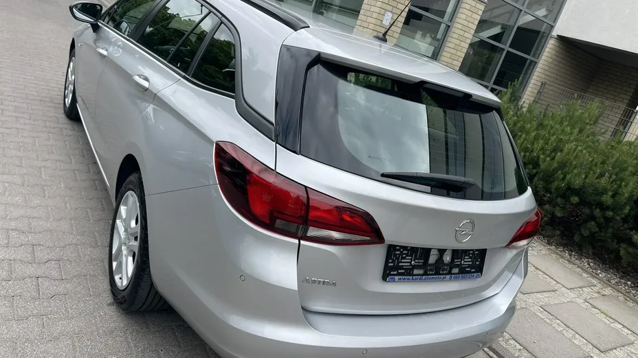 OPEL Astra -