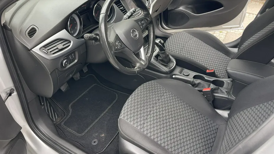 OPEL Astra -
