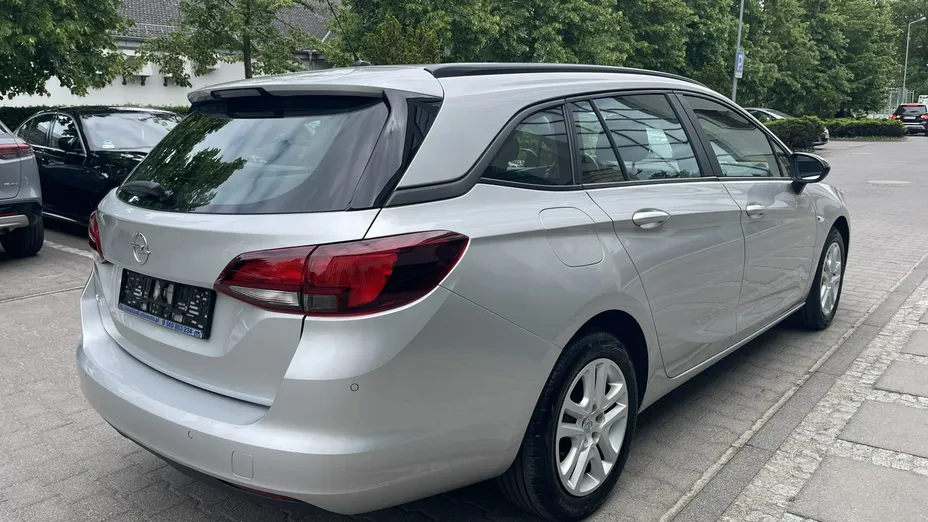 OPEL Astra -