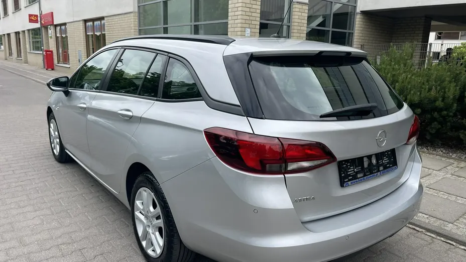 OPEL Astra -