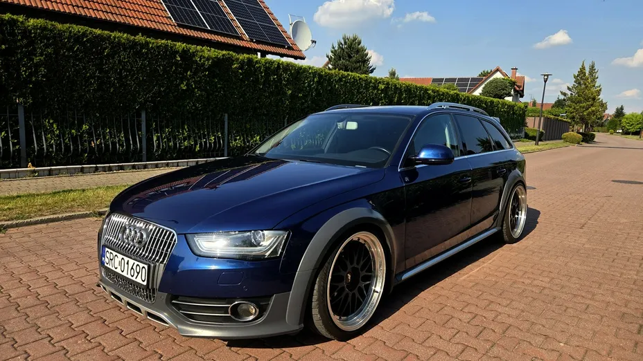 AUDI A4 -